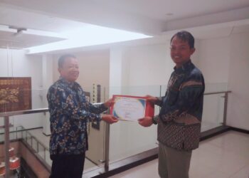 SELAMAT DAN SUKSES