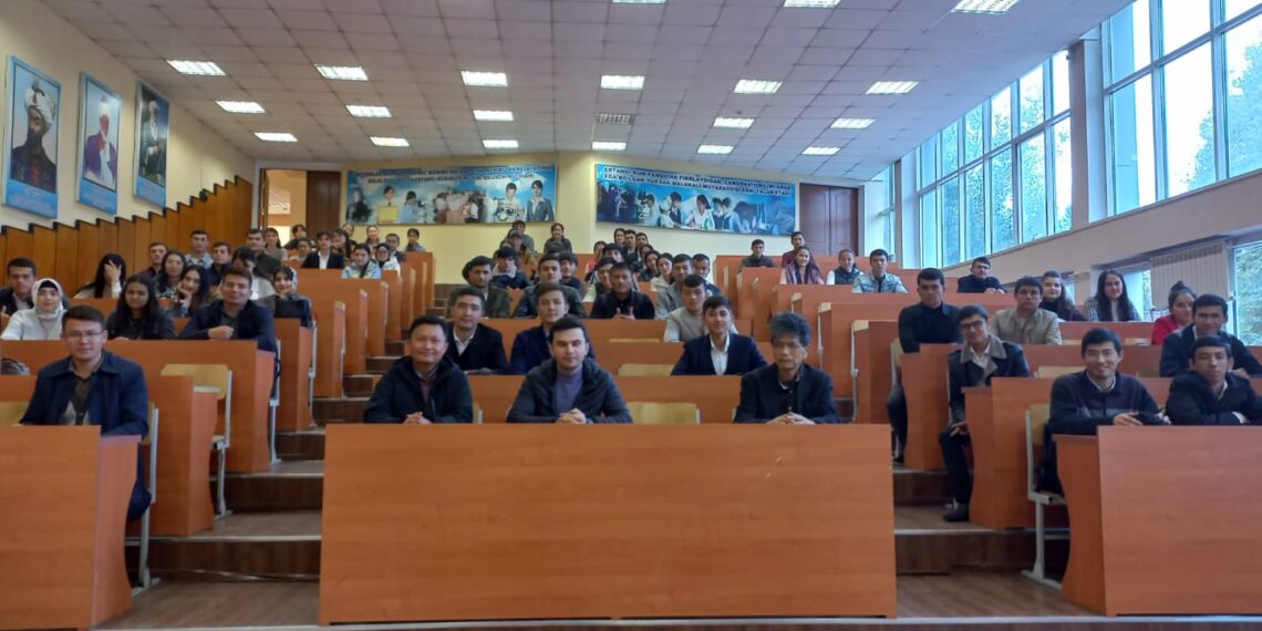 Kuliah Tamu Fisika Kuantum di Faculty of Physics National University of Uzbekistan