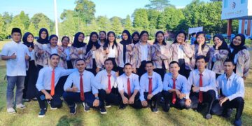 Paduan Suara Himpunan Mahasiswa Fisika (HIMAFI) Menjadi Petugas Upacara Pada Peringatan Hari Lahir Pancasila Tahun 2023 di Rektorat Universitas Bengkulu