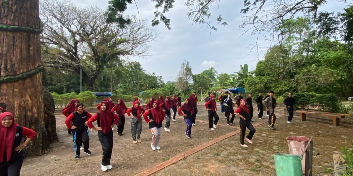UPGRADING 2 ; HIMPUNAN MAHASISWA FISIKA