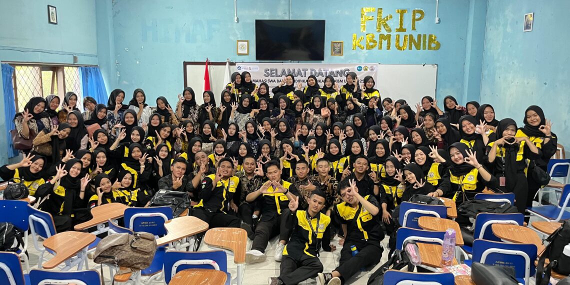 PRESS RELEASE KEGIATAN PENGENALAN KEHIDUPAN KAMPUS MAHASISWA BARU (PKKMB) PROGRAM STUDI PENDIDIKAN FISIKA TAHUN 2025