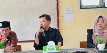 PRESS RELEASE PENGABDIAN DOSEN PENDIDIKAN FISIKA UNIVERSITAS BENGKULU UPAYA MENGOPTIMALKAN PEMBELAJARAN FISIKA DI SMA IT KHOIRU UMMAH CURUP REJANG LEBONG DENGAN ALAT PRAGA SEDERHANA