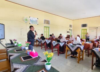 PRESS RELEASE PENGABDIAN DOSEN PENDIDIKAN FISIKA UNIVERSITAS BENGKULU PEMBERDAYAAN GURU SMA IT KHOIRU UMMAH MELALUI PELATIHAN PEMANFAATAN NOTEBOOKLM UNTUK INOVASI PEMBELAJARAN DAN EFESIENSI ADMINISTRASI GURU