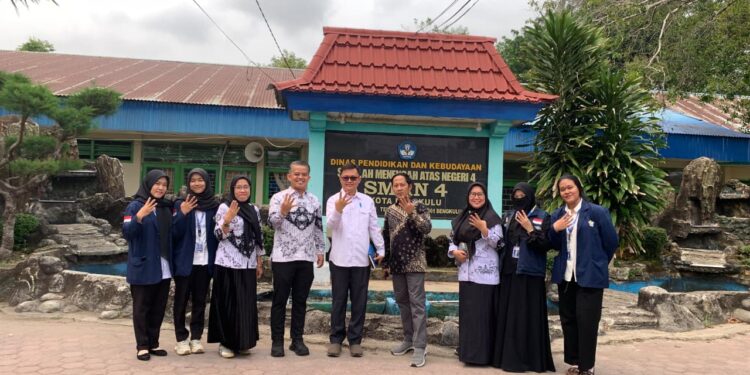PRESS RELEASE PENGANTARAN MAHASISWA ASISTEN MENGAJAR PROGRAM STUDI PENDIDIKAN FISIKA UNIVERSITAS BENGKULU KE SMA NEGERI 4 KOTA BENGKULU