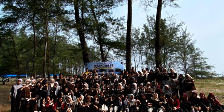 HIMAFI FKIP UNIVERSITAS BENGKULU DORONG PENGUATAN ORGANISASI MELALUI KEBERSAMAAN DAN EVALUASI LINTAS ANGKATAN