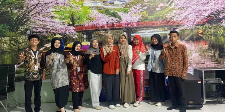 PRESS RELEASE PENGANTARAN MAHASISWA ASISTEN MENGAJAR PROGRAM STUDI PENDIDIKAN FISIKA UNIVERSITAS BENGKULU KE SMA NEGERI 3 KOTA BENGKULU